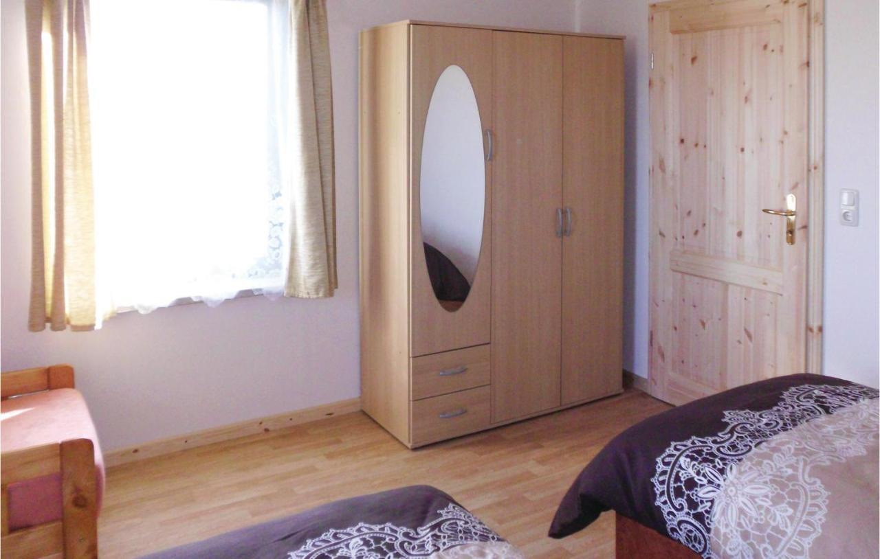 1 Bedroom Amazing Apartment In Settin מראה חיצוני תמונה